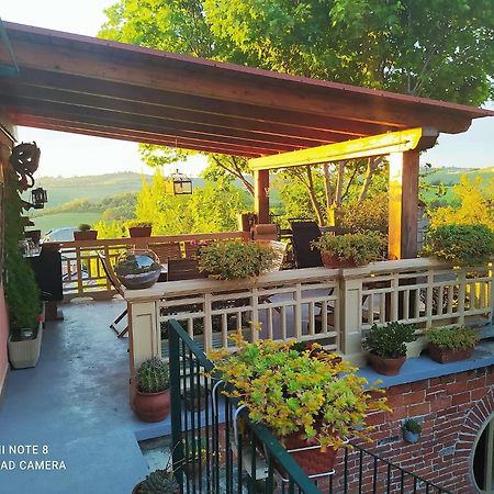 Ferienwohnung La Terrazza Sul Monferrato Ozzano Monferrato Exterior foto