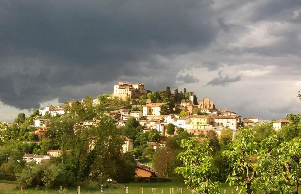 Ferienwohnung La Terrazza Sul Monferrato Ozzano Monferrato Exterior foto