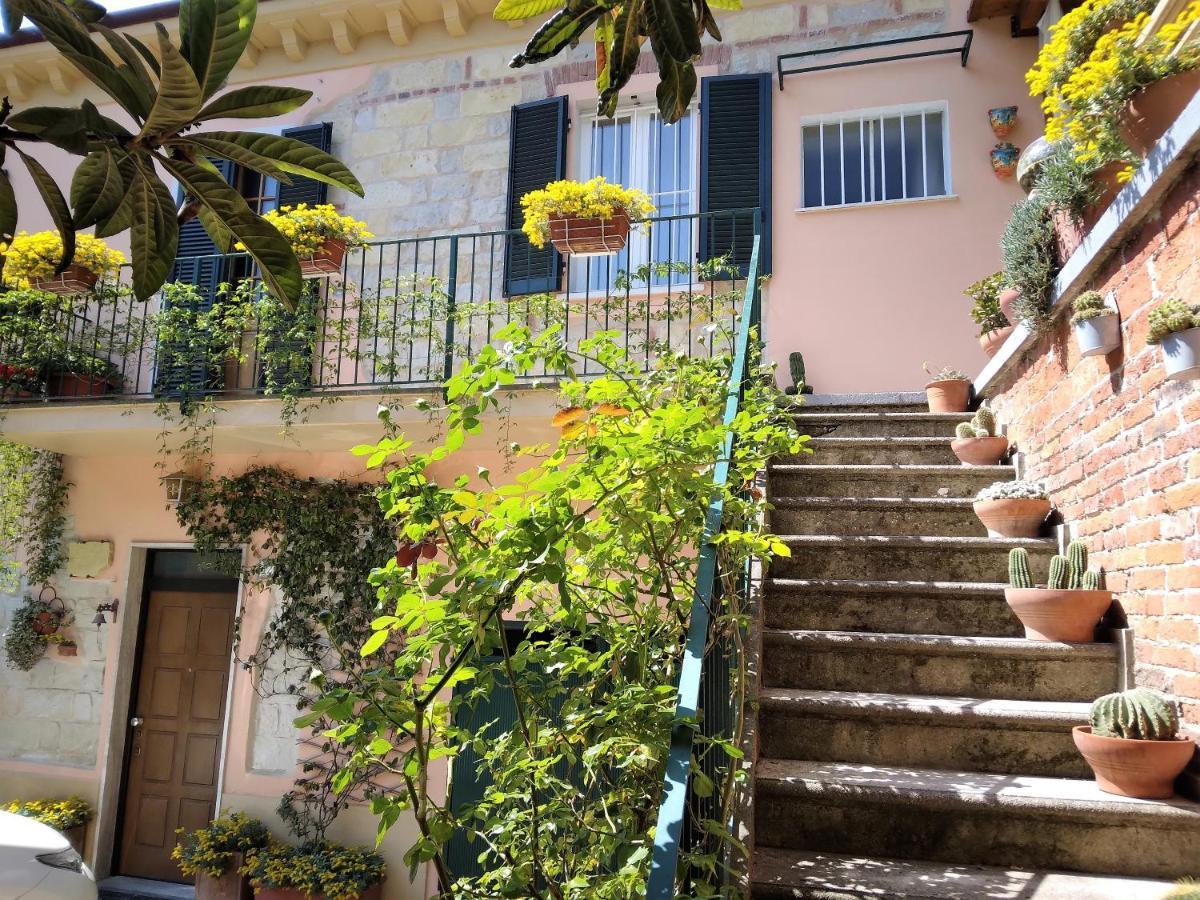 Ferienwohnung La Terrazza Sul Monferrato Ozzano Monferrato Exterior foto