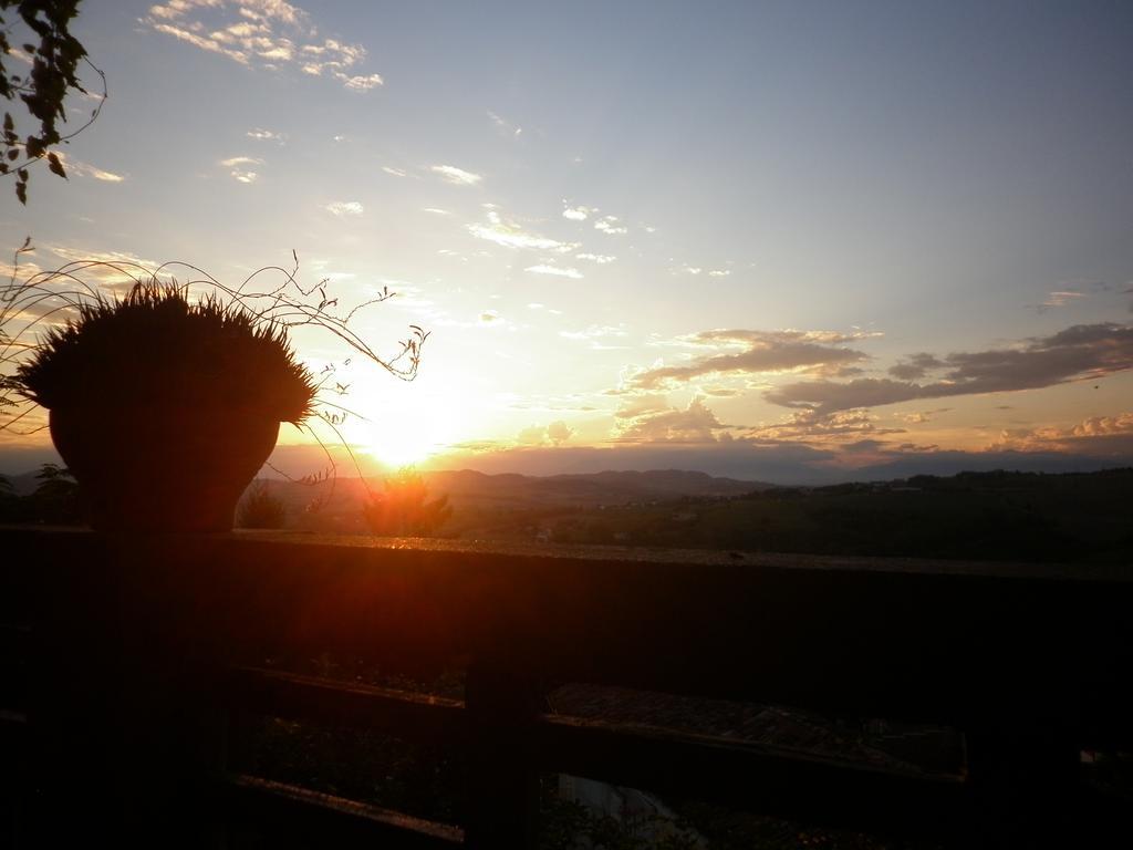 Ferienwohnung La Terrazza Sul Monferrato Ozzano Monferrato Zimmer foto